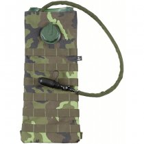 MFH Hydration Pack MOLLE & 2.5 l TPU Bladder - M95 CZ Camo